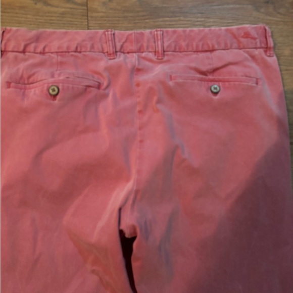 Tommy Bahama Pink Chino size 34x32 - Picture 4 of 4